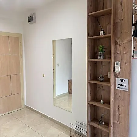 Center 4 Apartment *